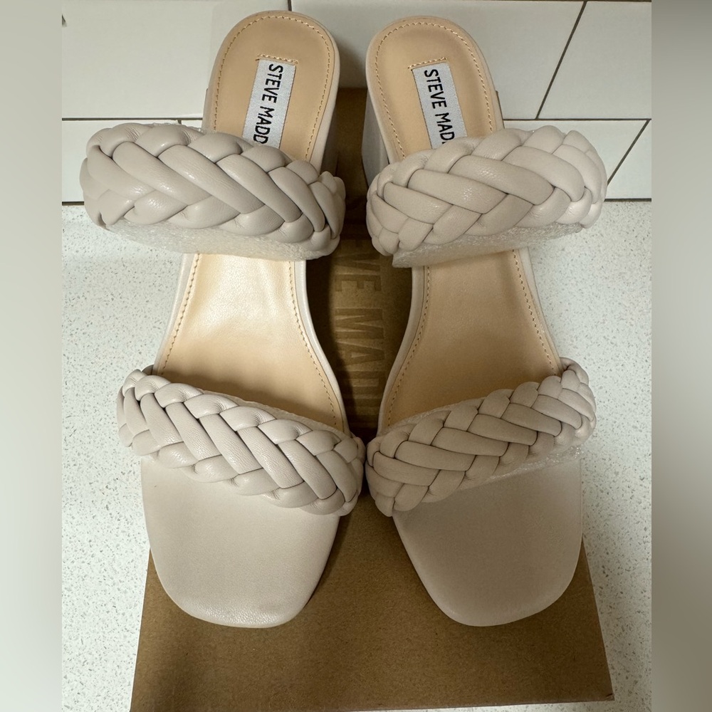 Steve Madden Infused Sandals Size 8.5 US
